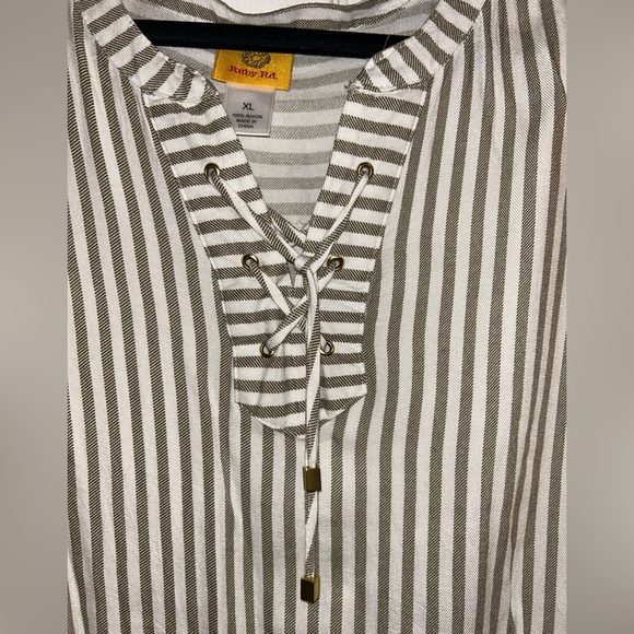 Ruby Rd. Striped Blouse Size XL - Picture 4 of 6